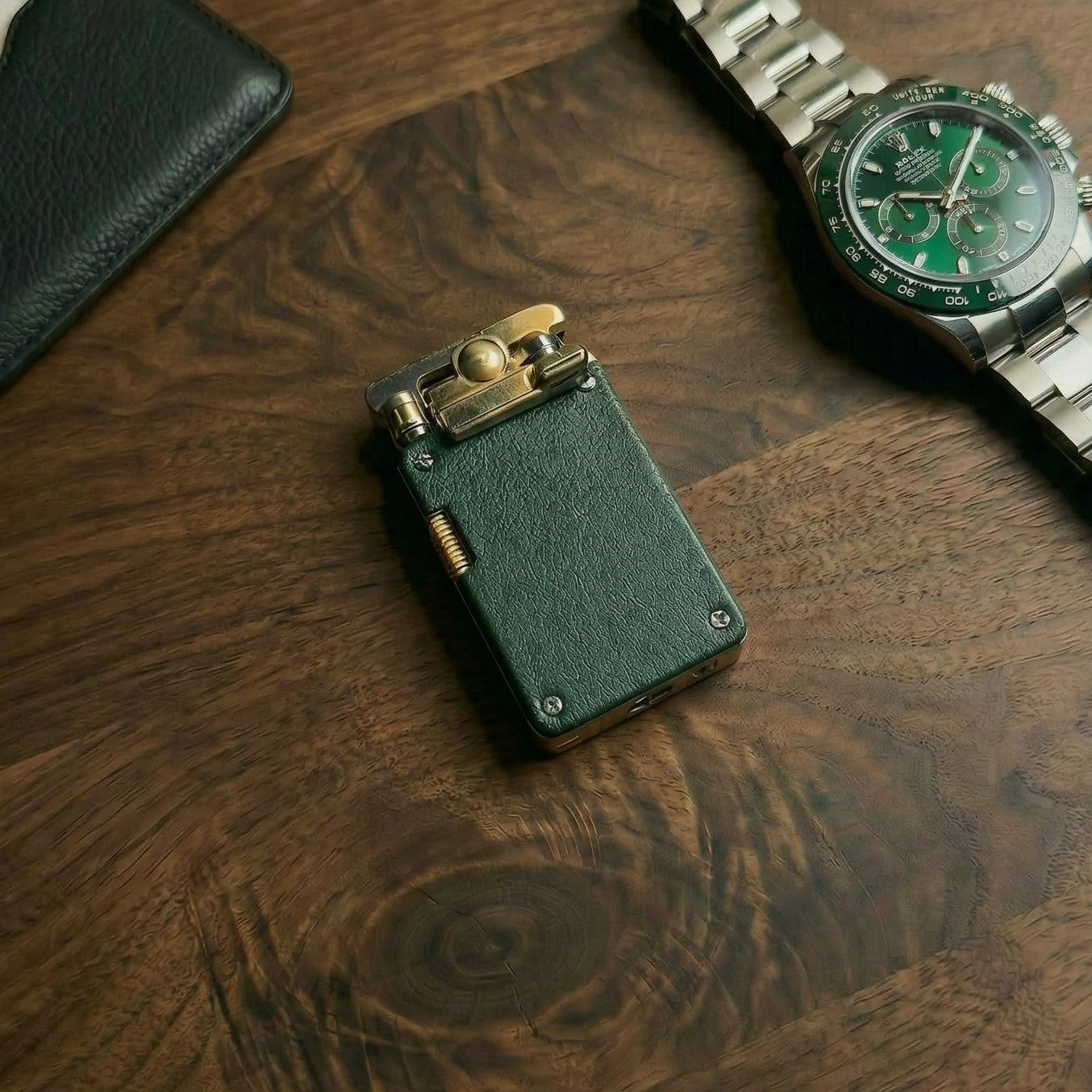 VELLUM ARC EMERALD