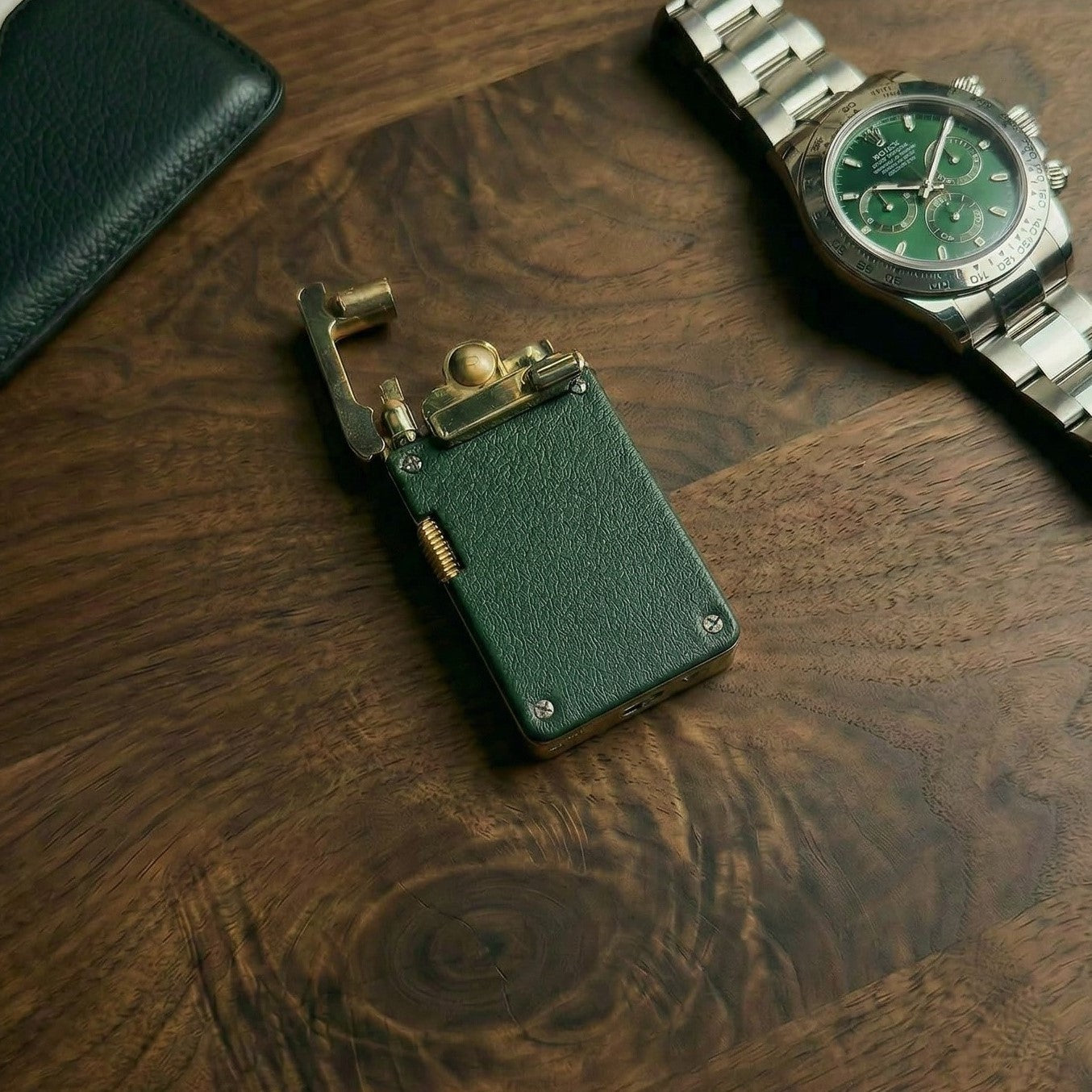 VELLUM ARC EMERALD